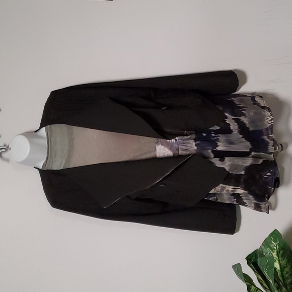 Bongo, Size XL jacket. Super cute and will go with everything. Like new! - Picture 4 of 7